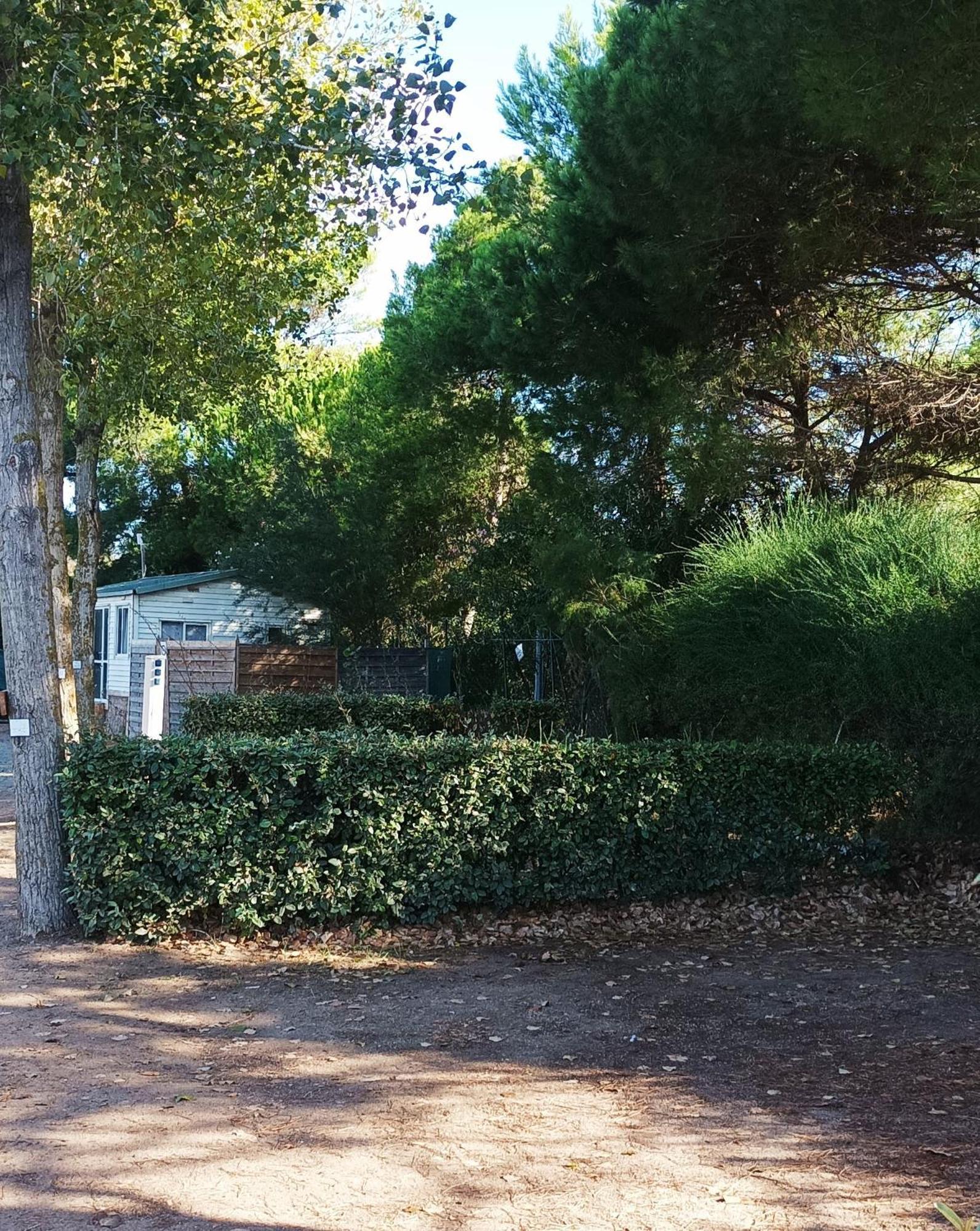 Camping Le Roucan West Vias Exterior photo