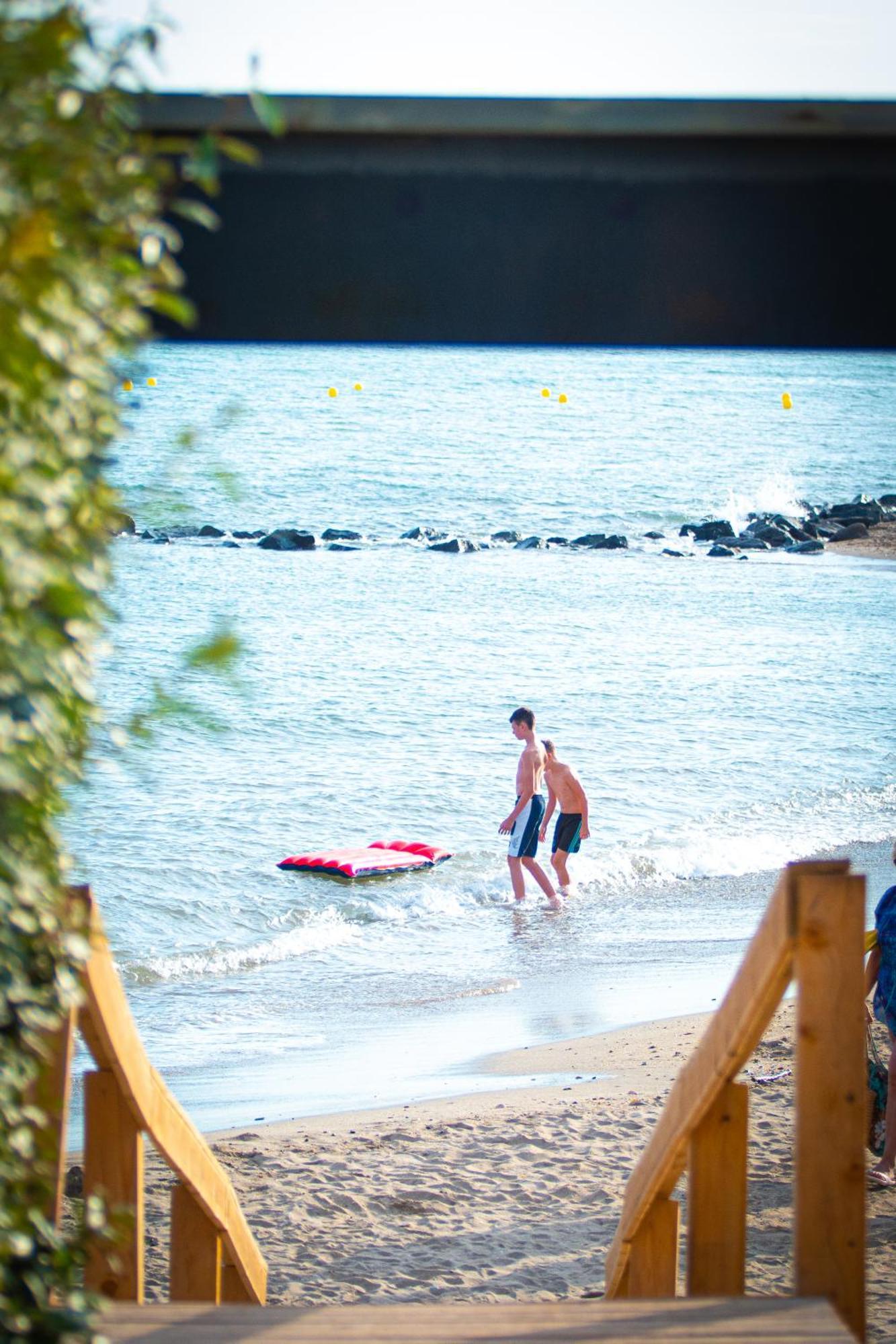 Camping Le Roucan West Vias Exterior photo