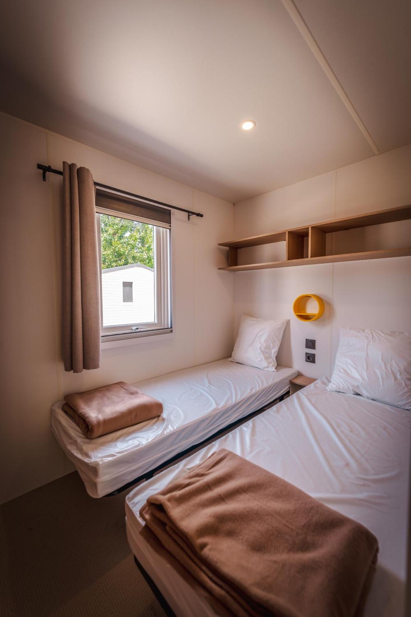 Camping Le Roucan West Vias Exterior photo